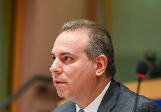 Srpski zvaničnik brutalno uzvratio potpredsjedniku Vlade Crne Gore: „Pogledaj majku u oči prije nego što uvrijediš Srbiju!“